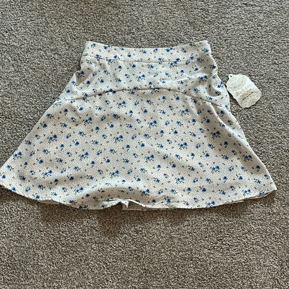Altar’d state floral skirt size small